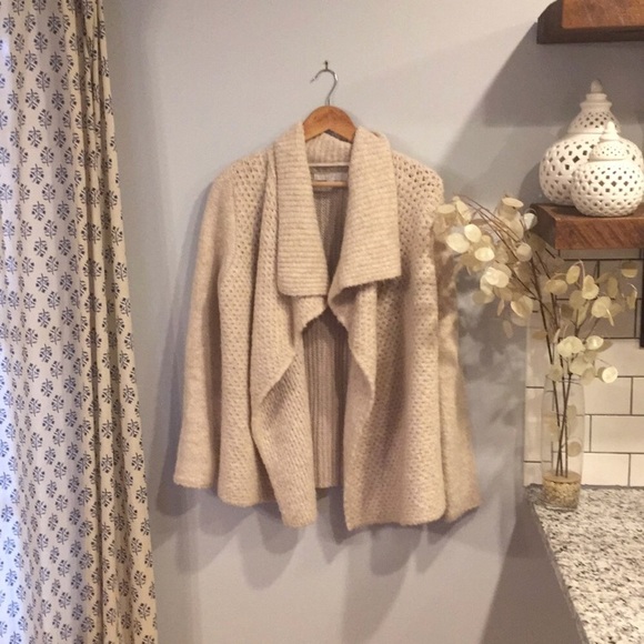 NWT! Beautiful Wool Blend Knit Cardigan - Picture 8 of 8